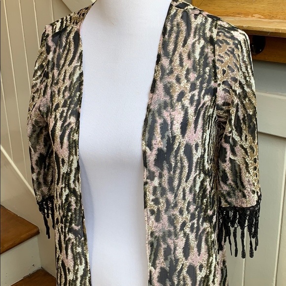 NWT For Love & Lemons Printed Open Front Kimono - Picture 4 of 6